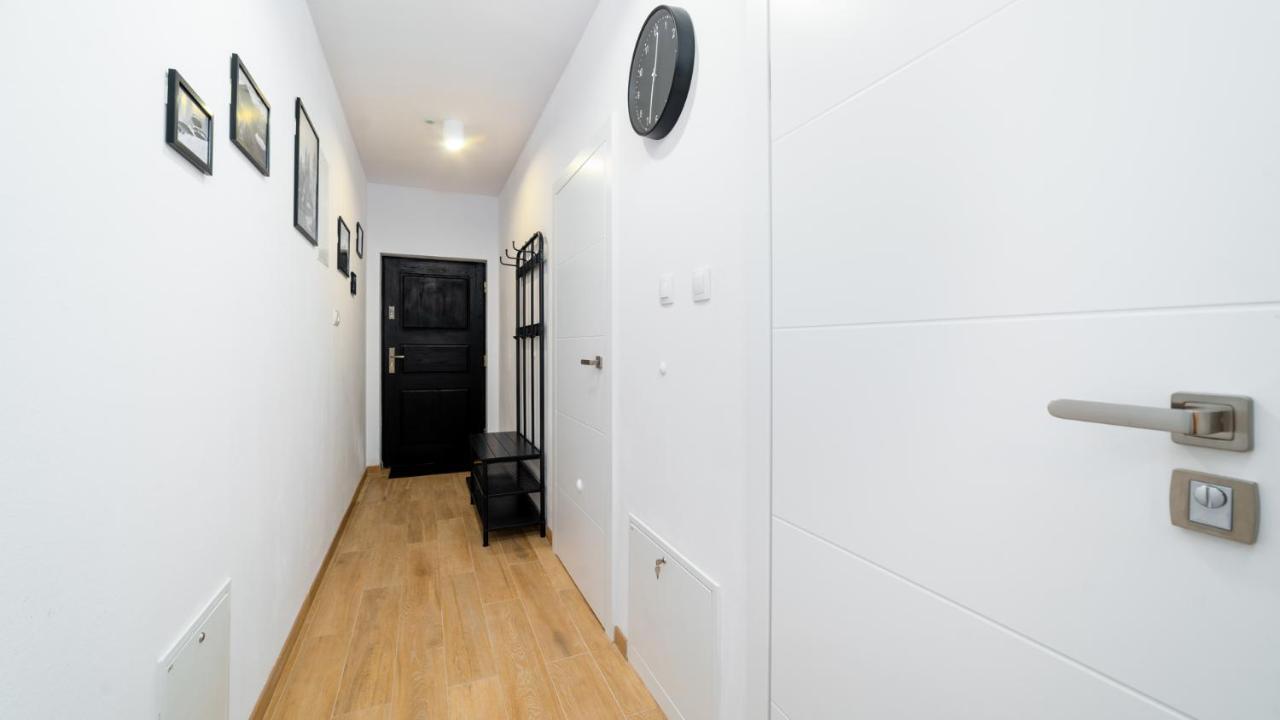 Vacationclub - Wita Stwosza 8 Apartament 1 คาร์ปัตซ์ ภายนอก รูปภาพ